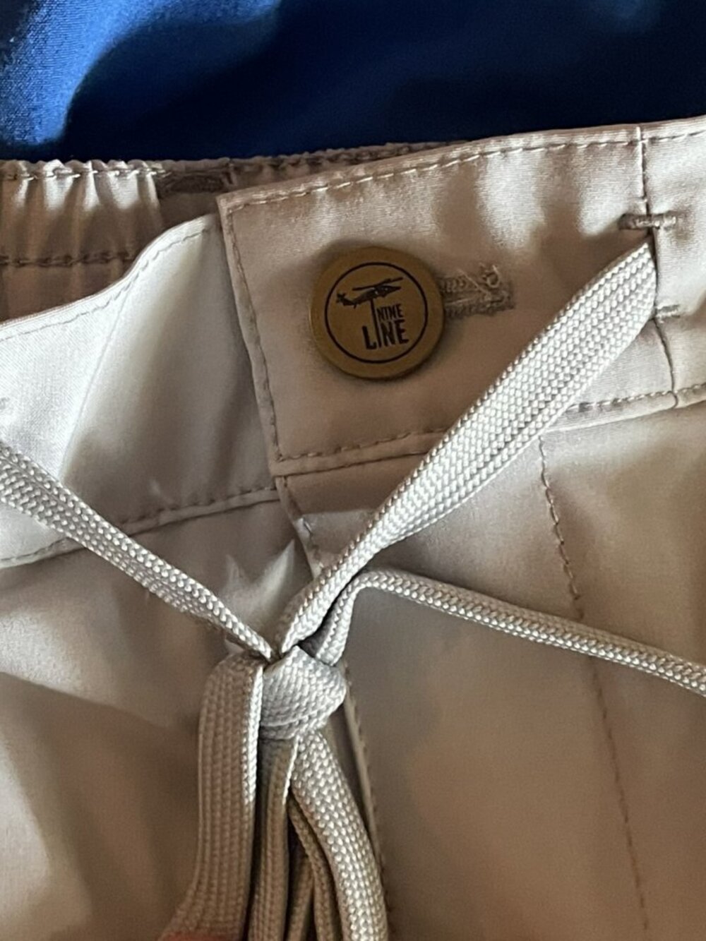 Mens Nine Line Everyday Shorts XL